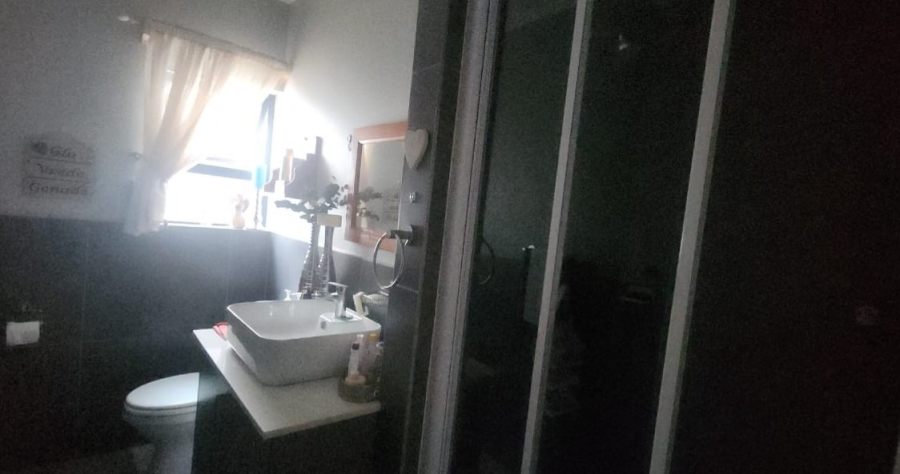 2 Bedroom Property for Sale in Ifafi North West